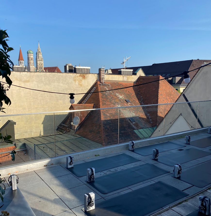 ROOFTOP PILATES -  12.06